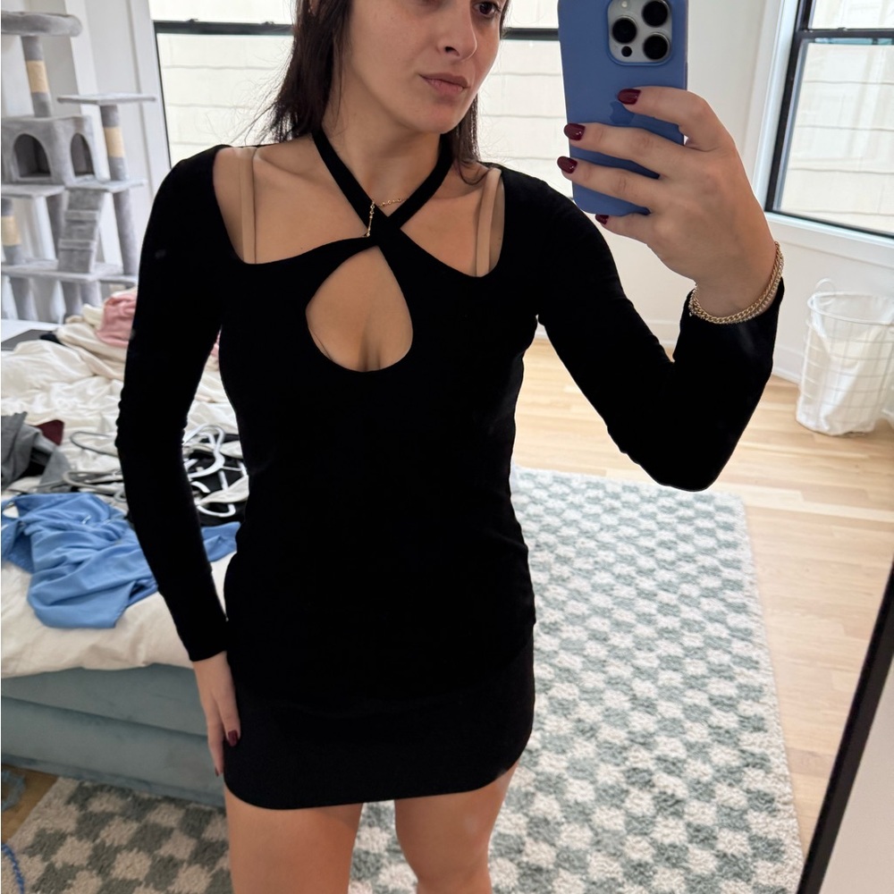 Michael Lauren Black Cut-Out Long Sleeve Top